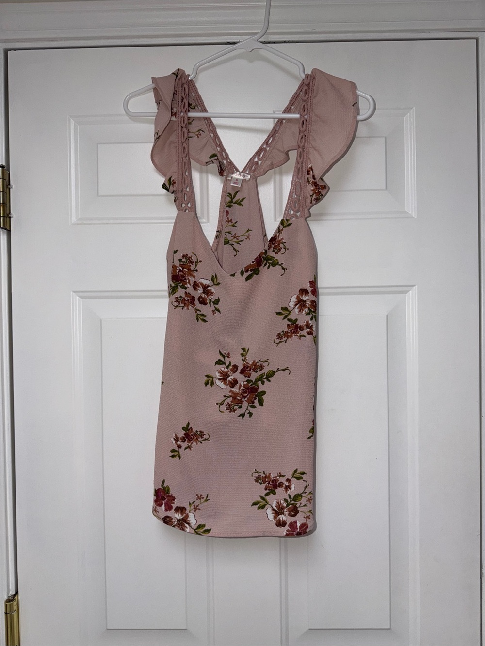 Xhilaration Blush Pink Floral Ruffle Strap Tank Top